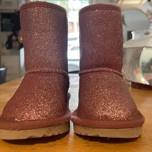 Pink glitter Ugg’s